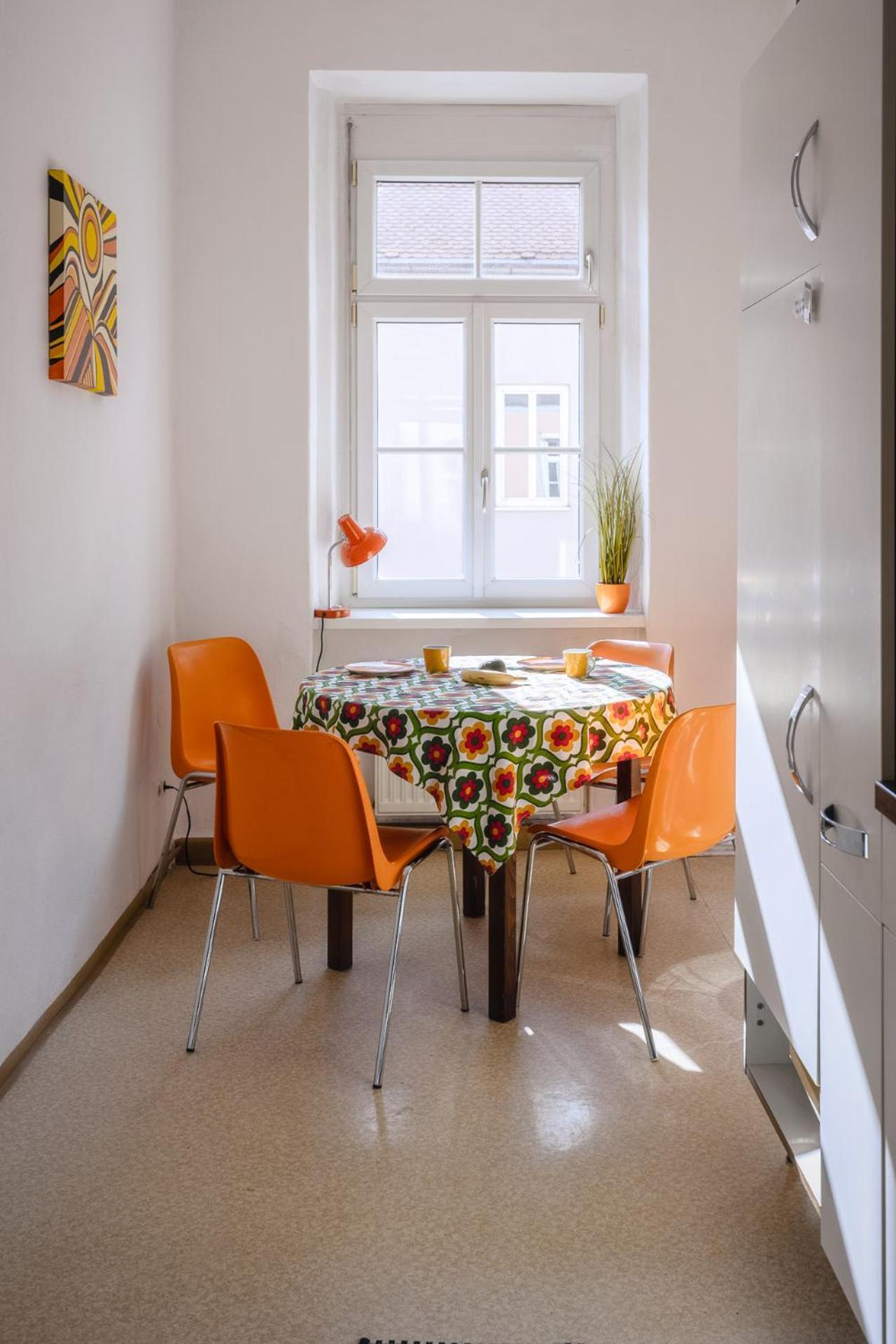 Sunny Citycenter Apartment - Graz Main Station المظهر الخارجي الصورة